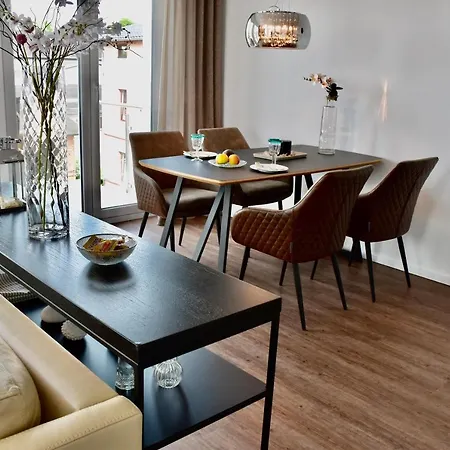 Meerblickappartement In *